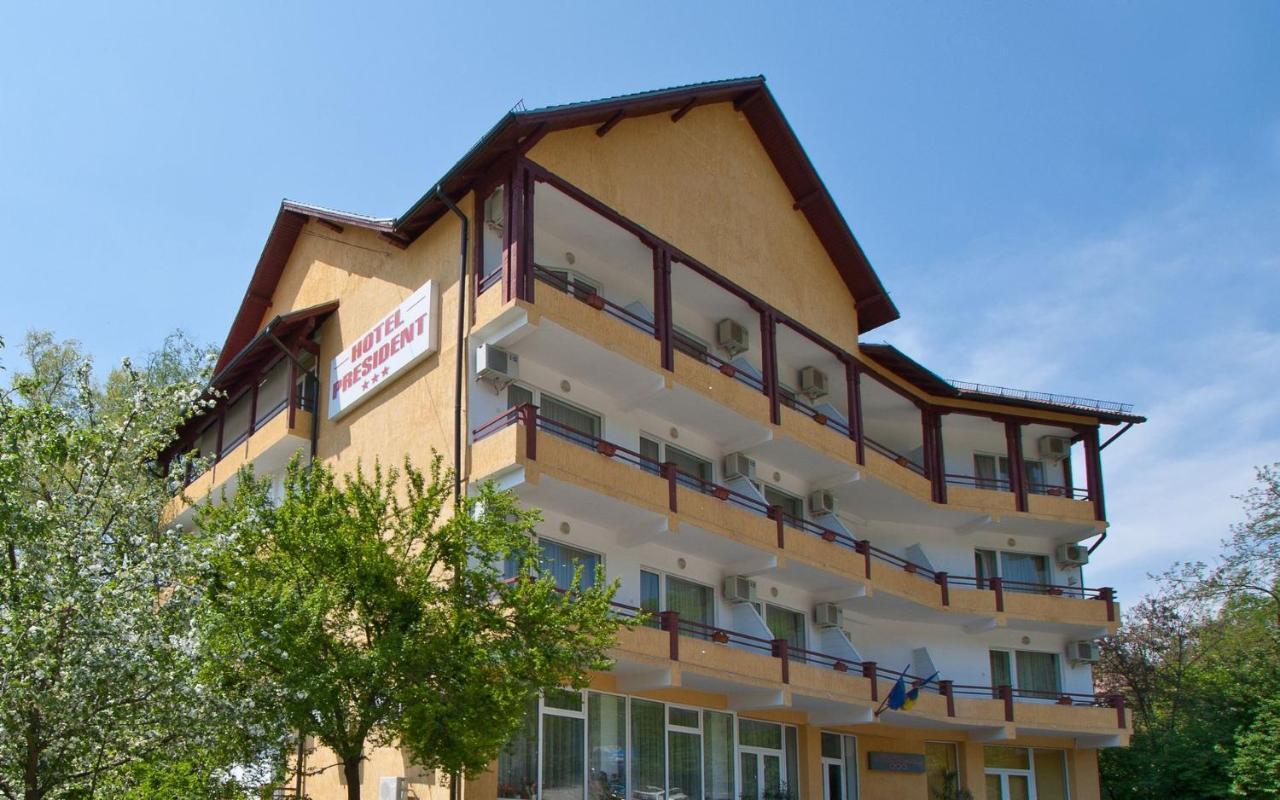 总统酒店 Băile Olăneşti 外观 照片